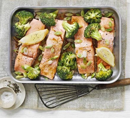 Salmon fillets & broccoli in a traybake